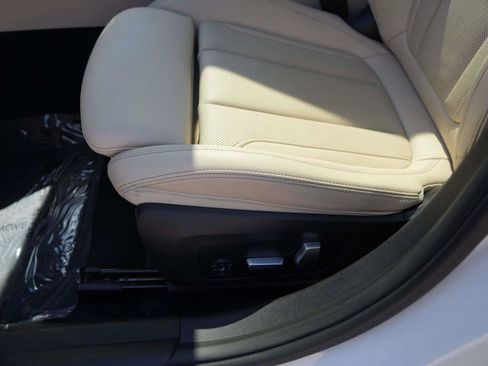 Used 2023 BMW 330i Sedan w/ Driving Assistance Package RWD image 15