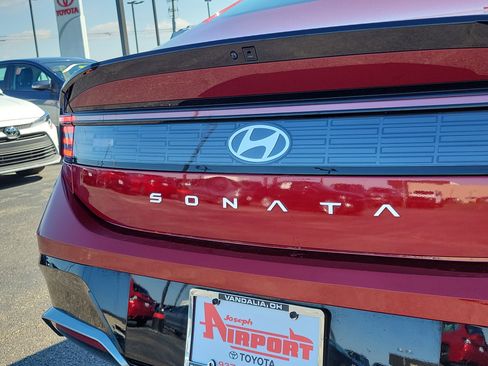 Used 2025 Hyundai Sonata SEL FWD image 6