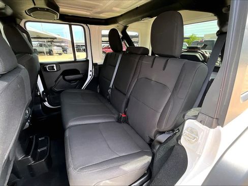 Used 2023 Jeep Wrangler Unlimited w/ Cold Weather Group AWD/4WD image 20