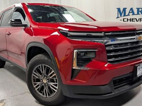 New 2026 Chevrolet Traverse LT AWD/4WD image 1