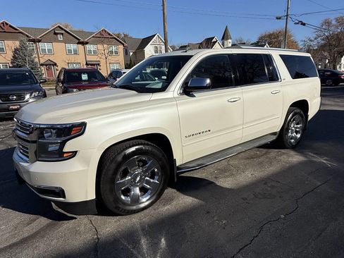 Used 2015 Chevrolet Suburban LTZ image 2
