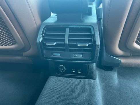 Used 2023 Audi Q3 2.0T Premium w/ Convenience Package image 39