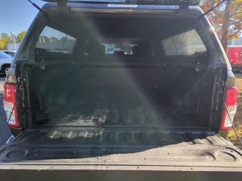 Used 2019 RAM 2500 Big Horn image 25