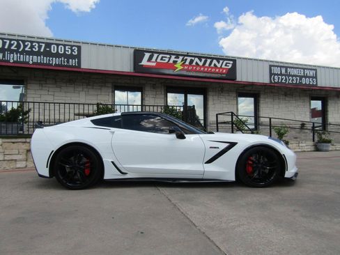 Used 2015 Chevrolet Corvette Stingray Coupe w/ 2LT Preferred Equipment Group RWD image 7
