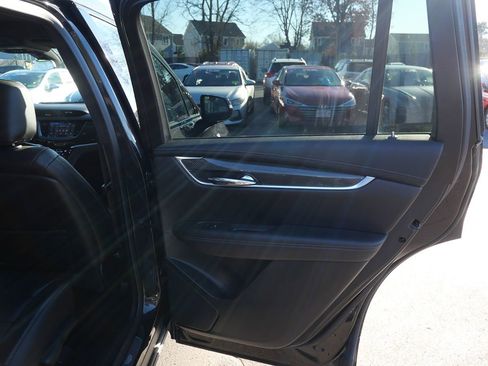 Used 2020 Cadillac XT6 Sport image 26