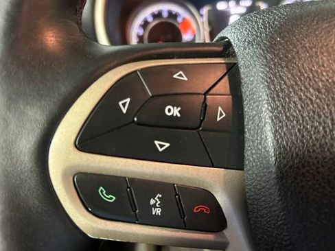 Used 2017 Jeep Cherokee Latitude w/ True North Edition AWD/4WD image 17