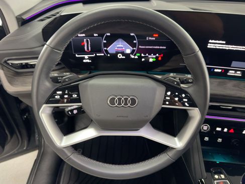 Used 2025 Audi Q5 Premium w/ Convenience Package image 18