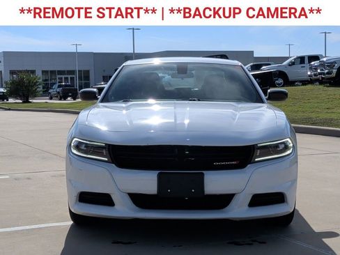 Used 2023 Dodge Charger SXT image 2
