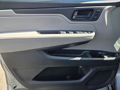 Certified 2021 Honda Odyssey EX-L image 16