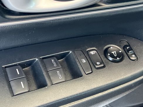 Used 2019 Honda CR-V EX-L image 13