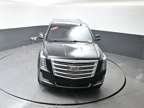 Used 2015 Cadillac Escalade Platinum image 45