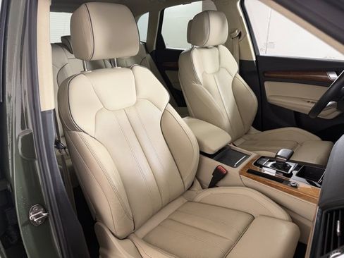 Certified 2023 Audi Q5 e Prestige w/ Prestige Package image 24