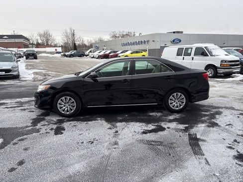 Used 2012 Toyota Camry SE image 6