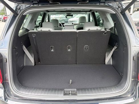 Used 2024 Hyundai Palisade SEL FWD image 18