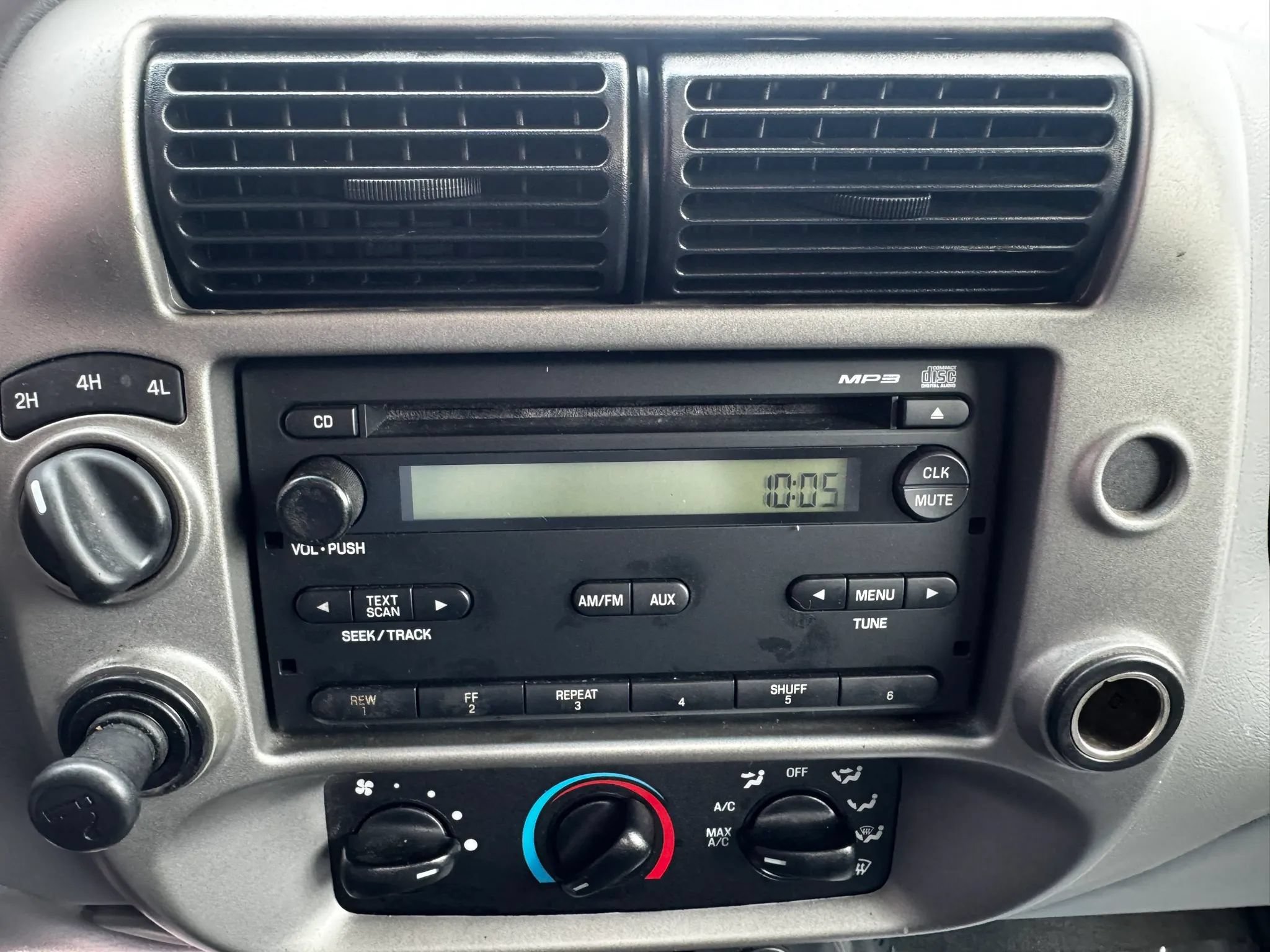 Used 2011 Ford Ranger XLT AWD/4WD image 7