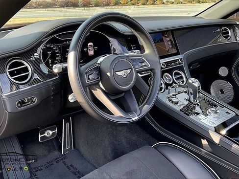 Used 2023 Bentley Continental GT V8 image 13