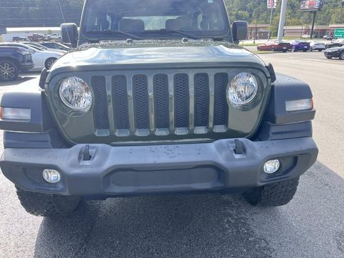 Used 2021 Jeep Wrangler Sport image 8