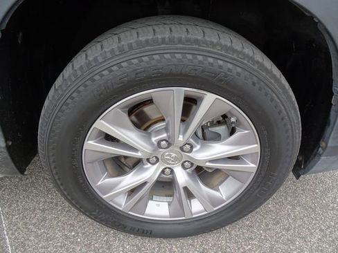 Used 2015 Toyota Highlander XLE image 35