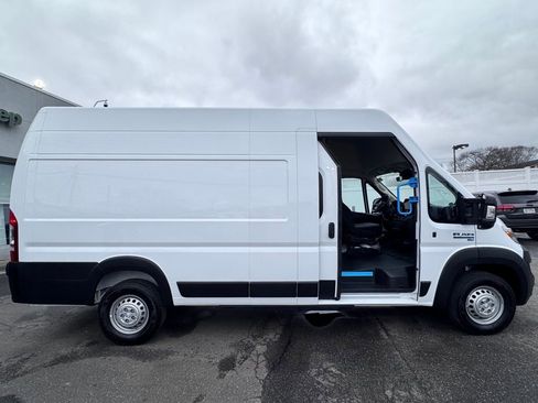 Used 2024 RAM ProMaster 3500 FWD image 11
