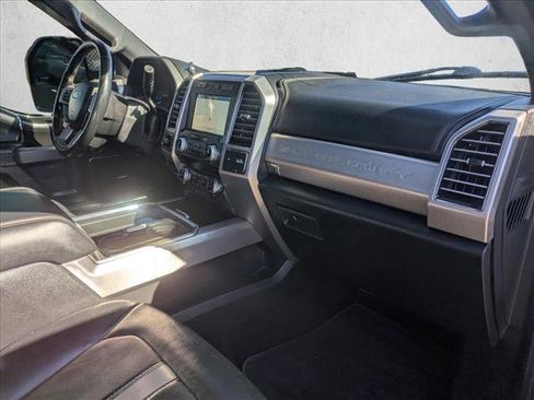 Used 2019 Ford F250 Platinum w/ Platinum Ultimate Package image 20