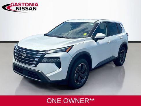 Used 2025 Nissan Rogue SV FWD image 3
