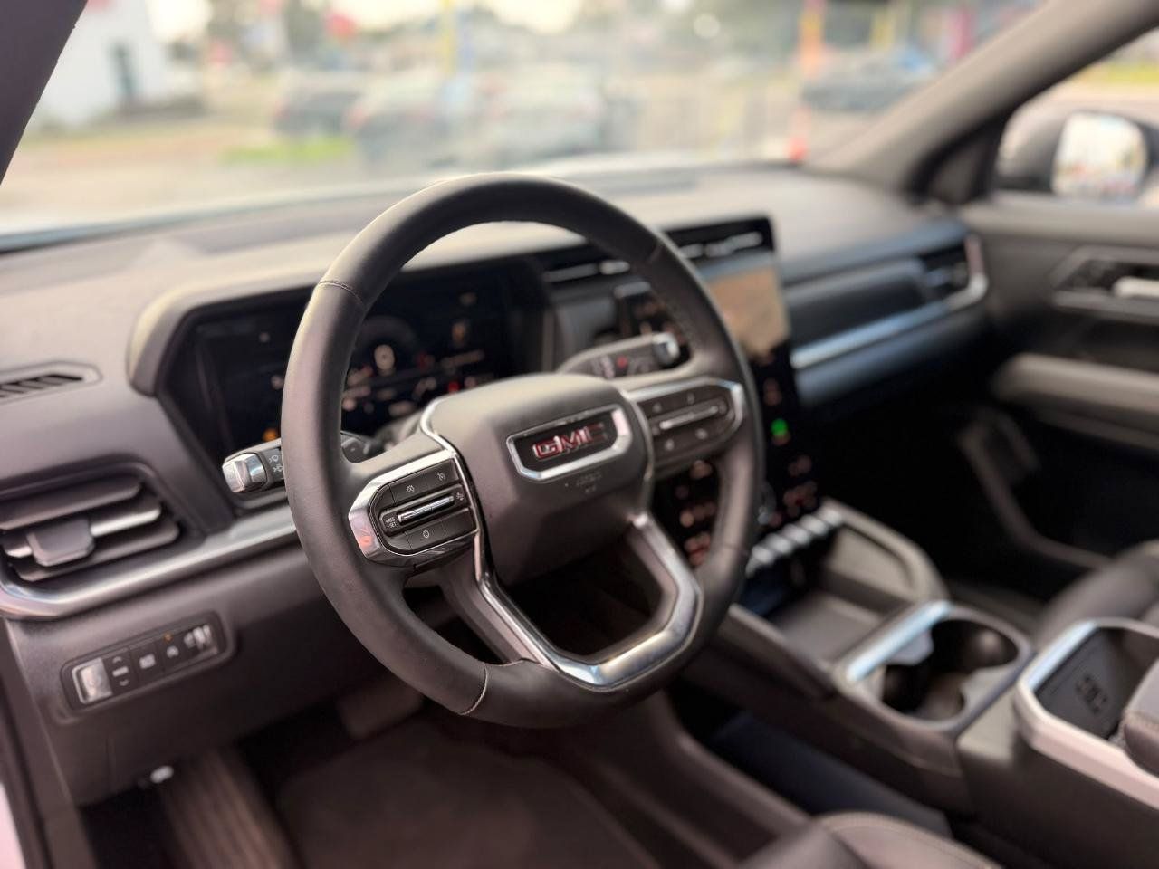 Used 2026 GMC Terrain Elevation w/ Elevation Premium Package FWD image 11