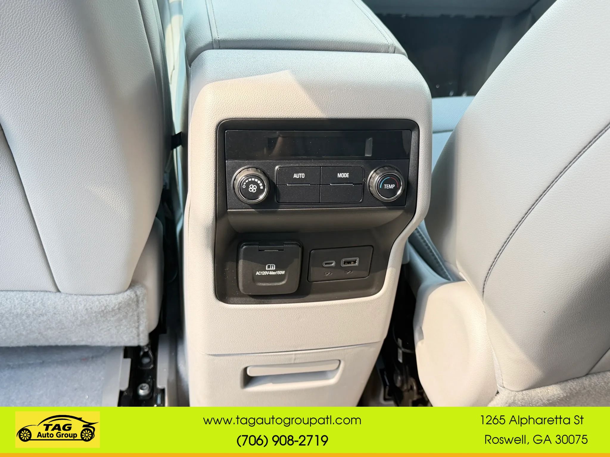 Used 2020 GMC Acadia SLT w/ Driver Alert Package II FWD image 14