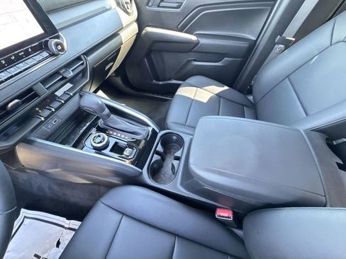 Used 2025 Chevrolet Colorado Trail Boss AWD/4WD image 23