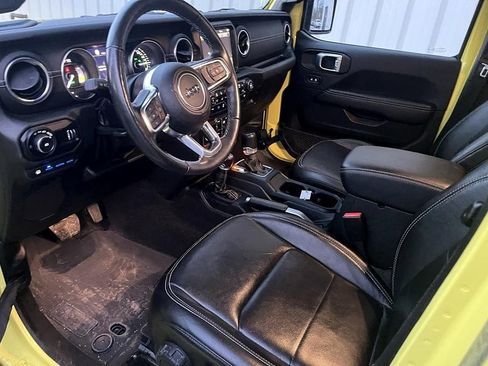 Used 2023 Jeep Wrangler Unlimited Sahara w/ Cold Weather Group image 7