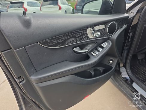 Used 2018 Mercedes-Benz GLC 300 image 7