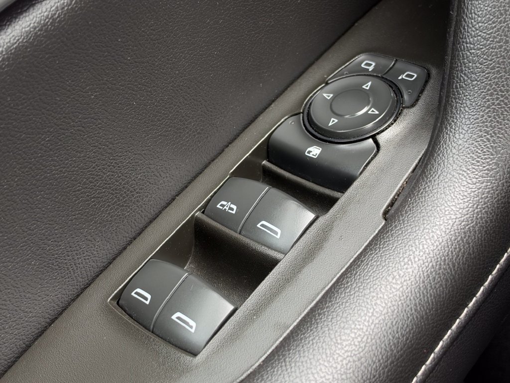 Used 2024 Chevrolet Blazer LT w/ Convenience Package FWD image 32