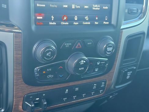 Used 2018 RAM 2500 Laramie w/ Convenience Group image 27