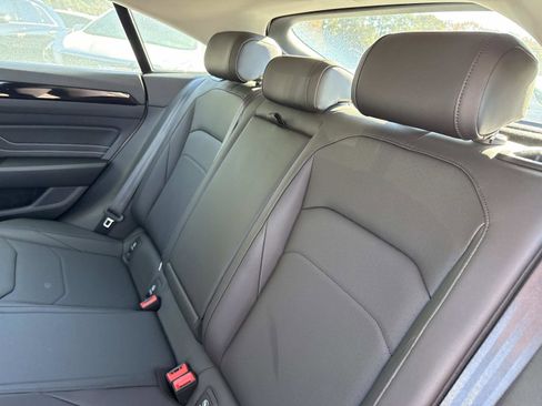 Used 2021 Volkswagen Arteon SE image 13