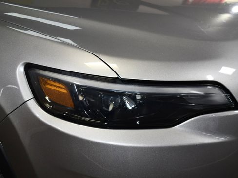 Used 2019 Jeep Cherokee Limited image 58