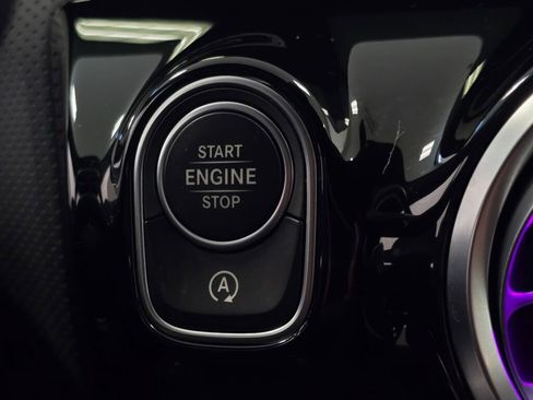 Used 2022 Mercedes-Benz CLA 250 4MATIC image 38