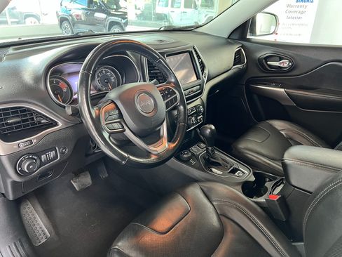 Used 2021 Jeep Cherokee Latitude Lux w/ Comfort/Convenience Group AWD/4WD image 10