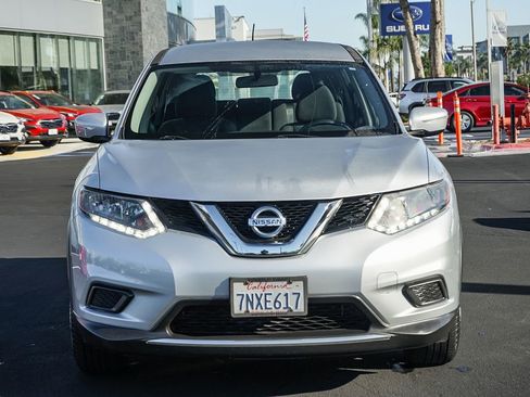Used 2015 Nissan Rogue S FWD image 2