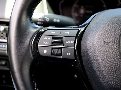 Used 2023 Honda Civic Sport image 14