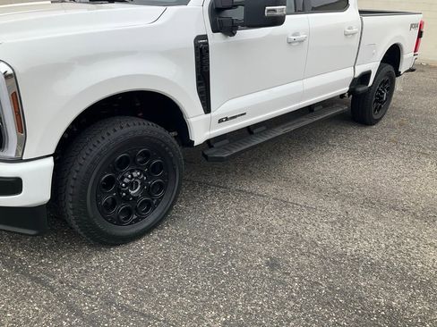 Certified 2025 Ford F350 Lariat w/ Black Appearance Package image 18