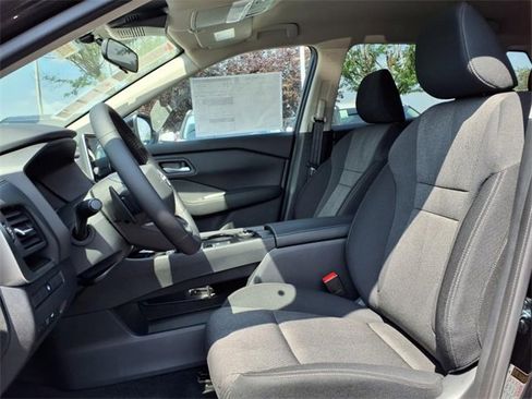 New 2025 Nissan Rogue SV image 7