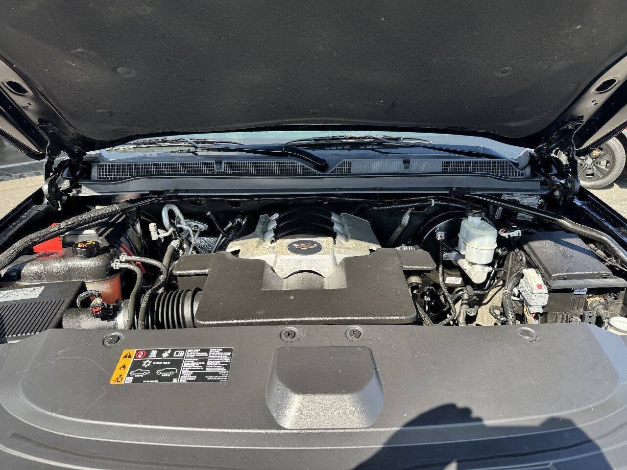Used 2019 Cadillac Escalade Platinum RWD image 15