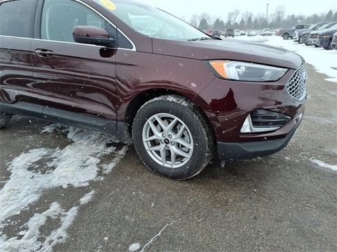 Certified 2024 Ford Edge SEL w/ Convenience Package image 4