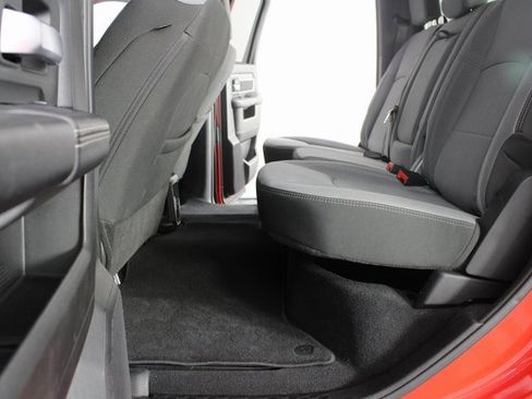 Used 2024 RAM 2500 Big Horn w/ Level 2 Equipment Group image 17