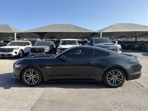 Used 2016 Ford Mustang GT RWD image 2