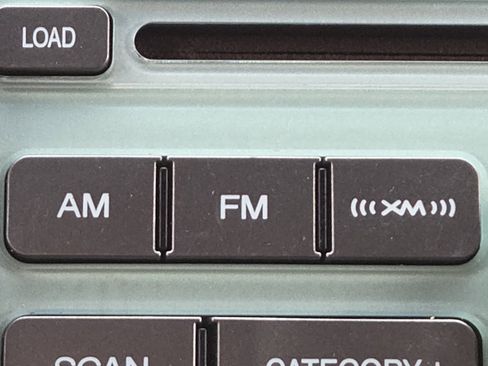 Used 2011 Honda Pilot EX image 3