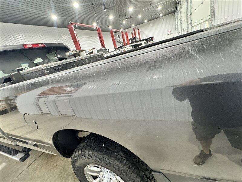 Used 2018 RAM 3500 Tradesman w/ Chrome Appearance Group AWD/4WD image 11