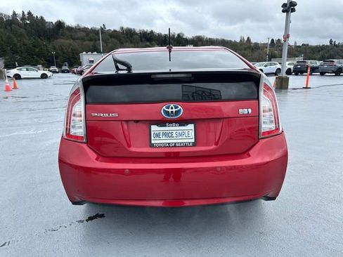 Used 2015 Toyota Prius Three image 4