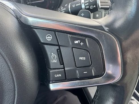 Used 2018 Jaguar F-PACE Prestige AWD/4WD image 27