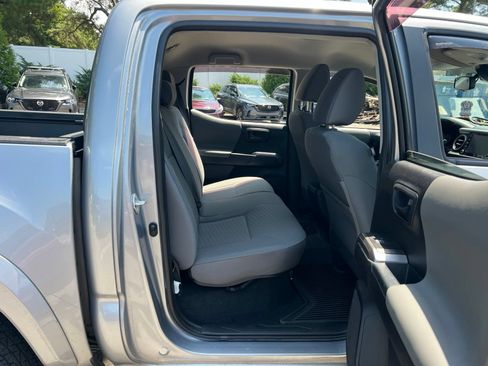 Used 2021 Toyota Tacoma SR5 RWD image 30