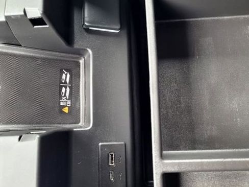 Used 2023 Chevrolet Silverado 1500 LT Trail Boss w/ Protection Package image 20